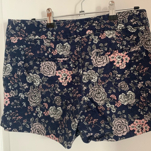 Riviera shorts from LOFT - Picture 2 of 6